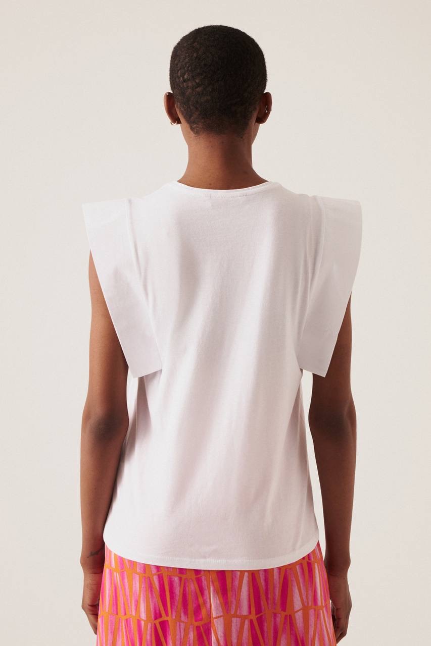 9BBE8037-4316-4152-A327-C4A36D61B250