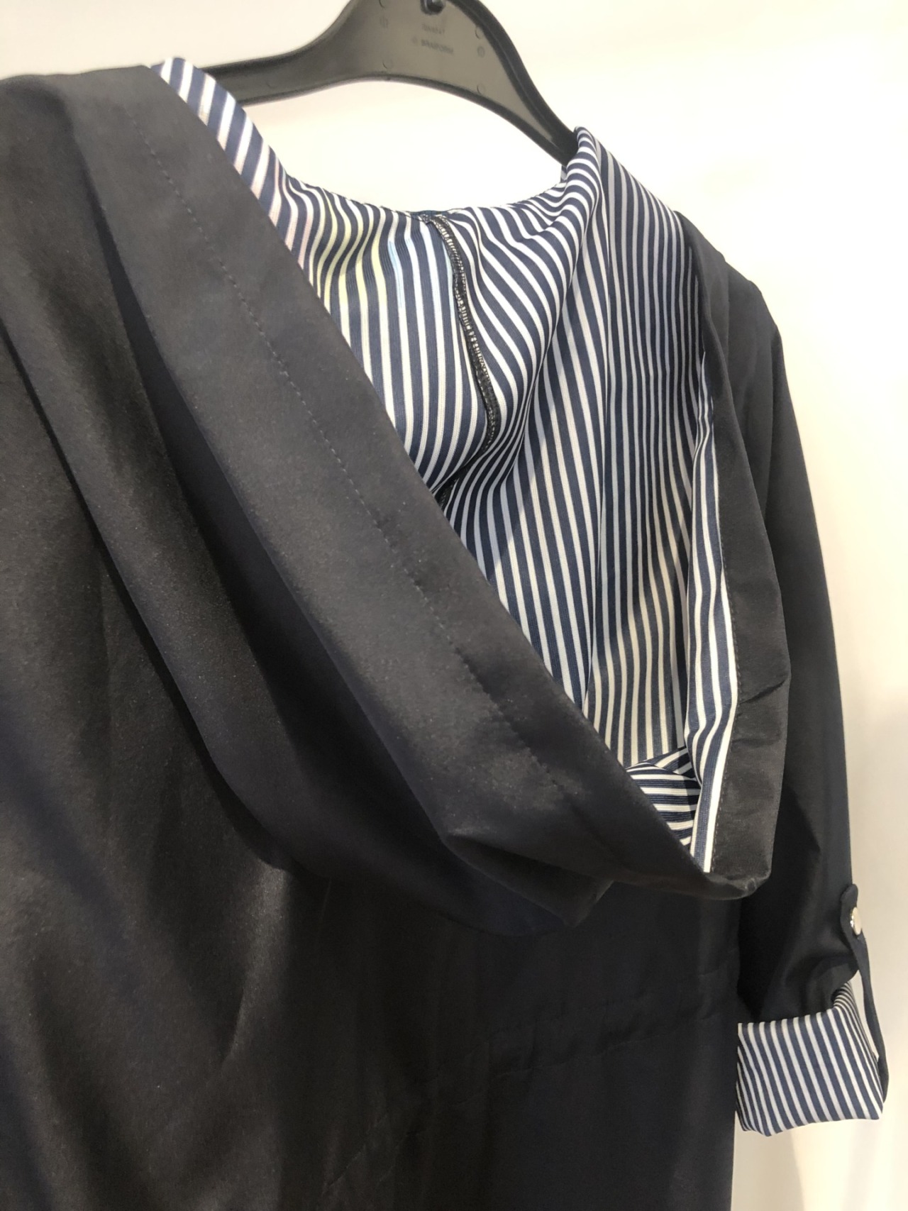 322AB9B2-0F1C-4814-BFB1-2E3460C66310