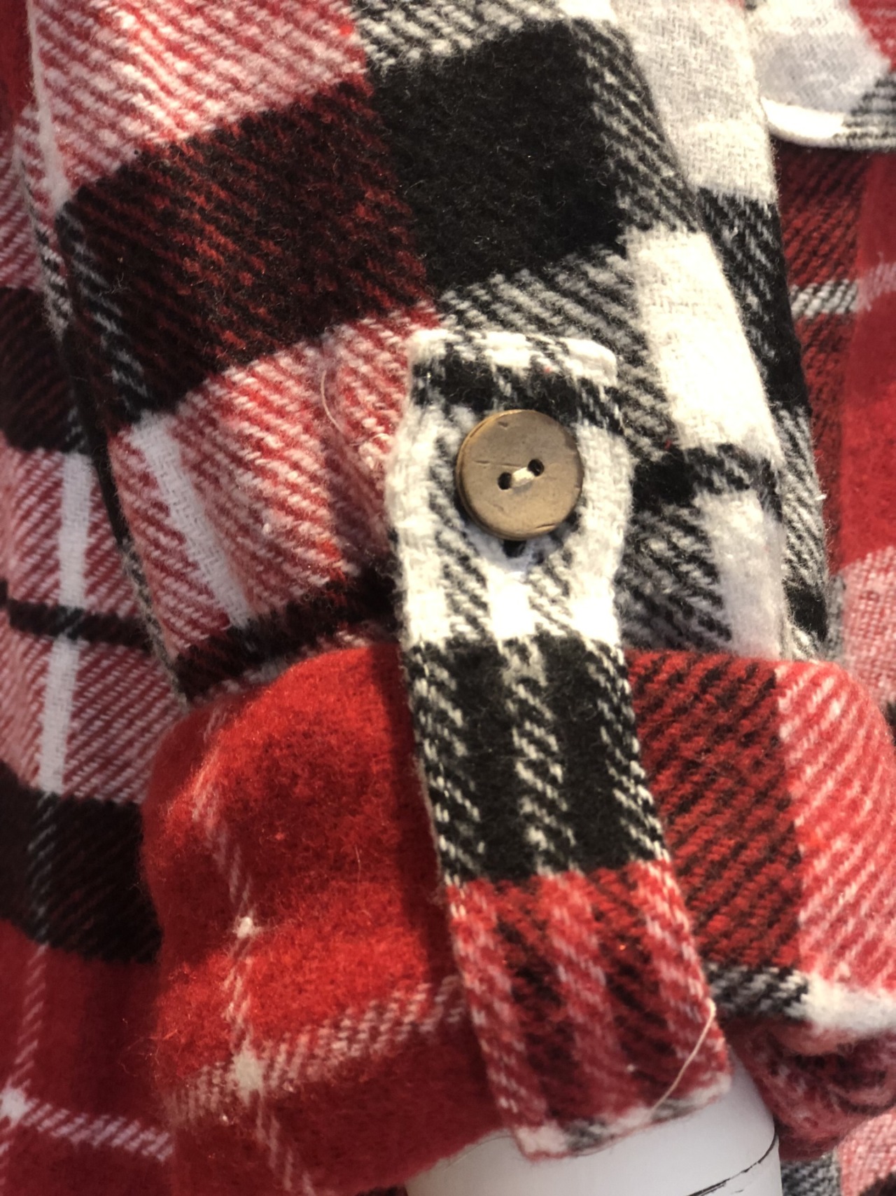 A78CBFEB-44B3-4E25-9792-04F35DA8ED51