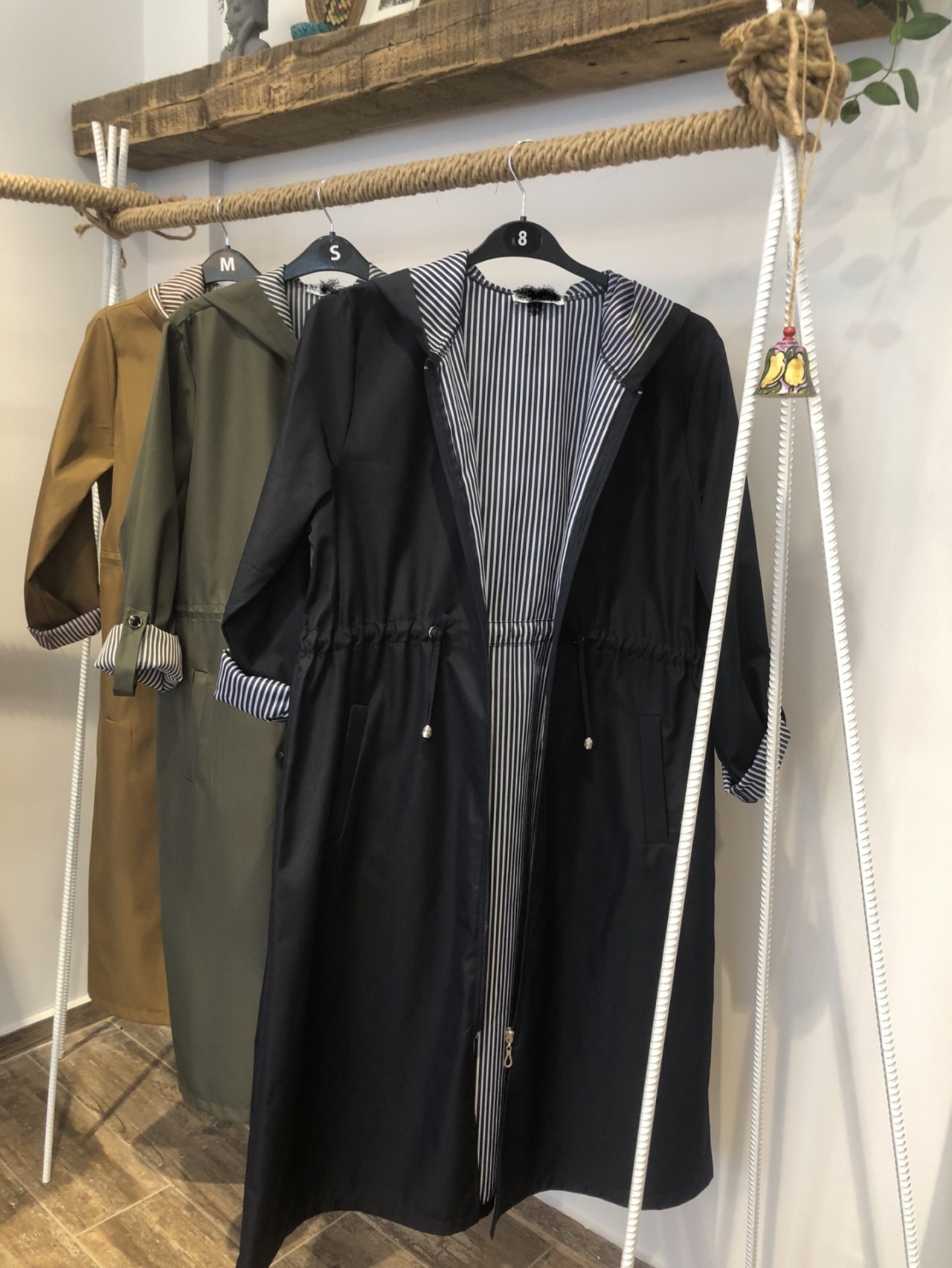 E7767C27-4253-4DD9-B04C-714627A6CB56